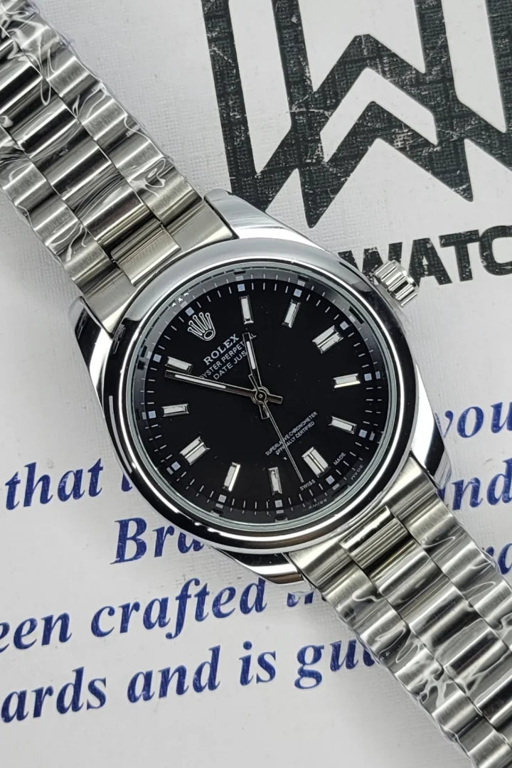 RLX Swiss-Made Perpetual Luxury Watch – Silver Case with a Sophisticated black Dial R-013