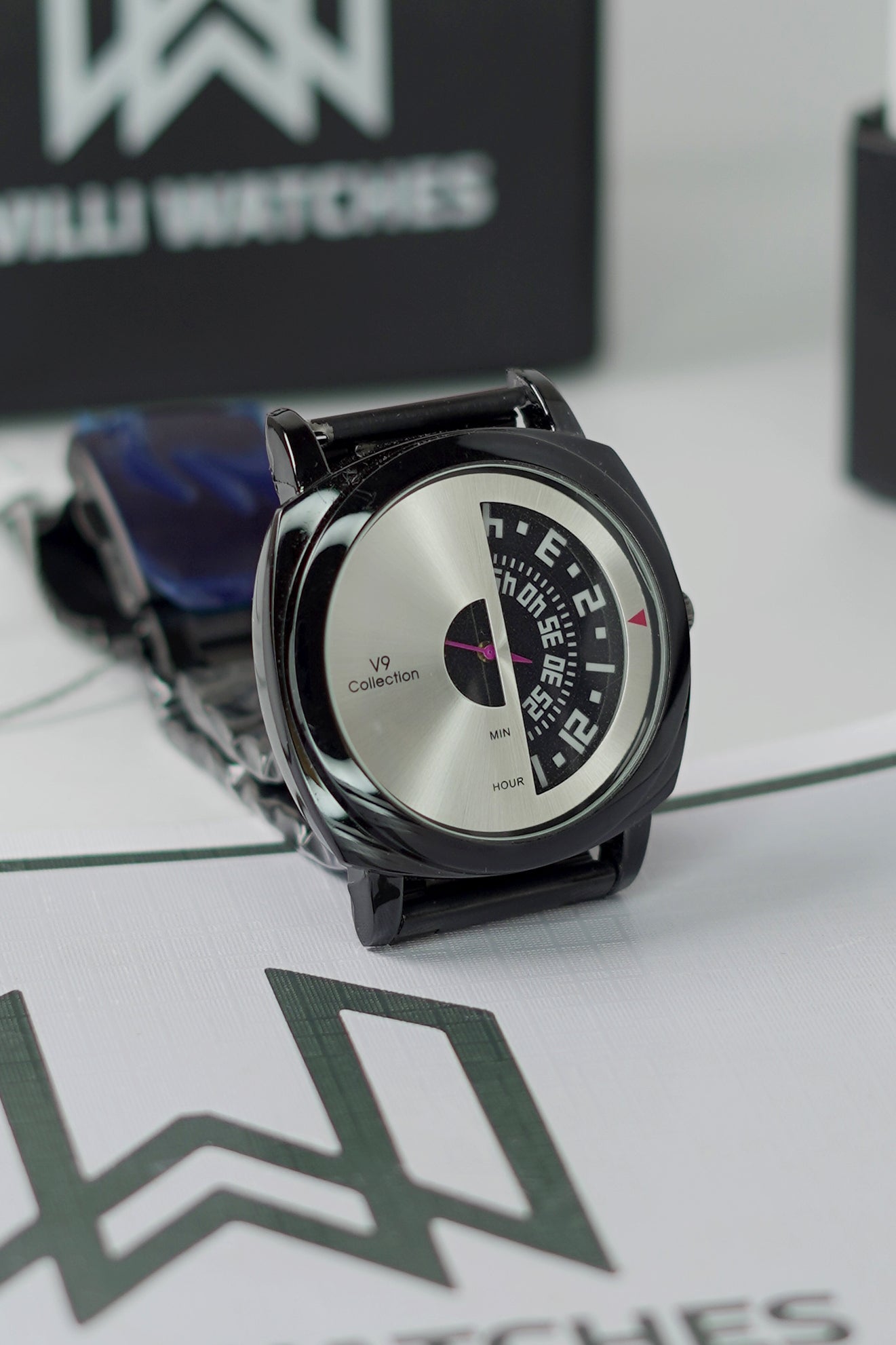 V9 Elegant Men’s Luxury Black & Silver Stylish Dial Watch B-014