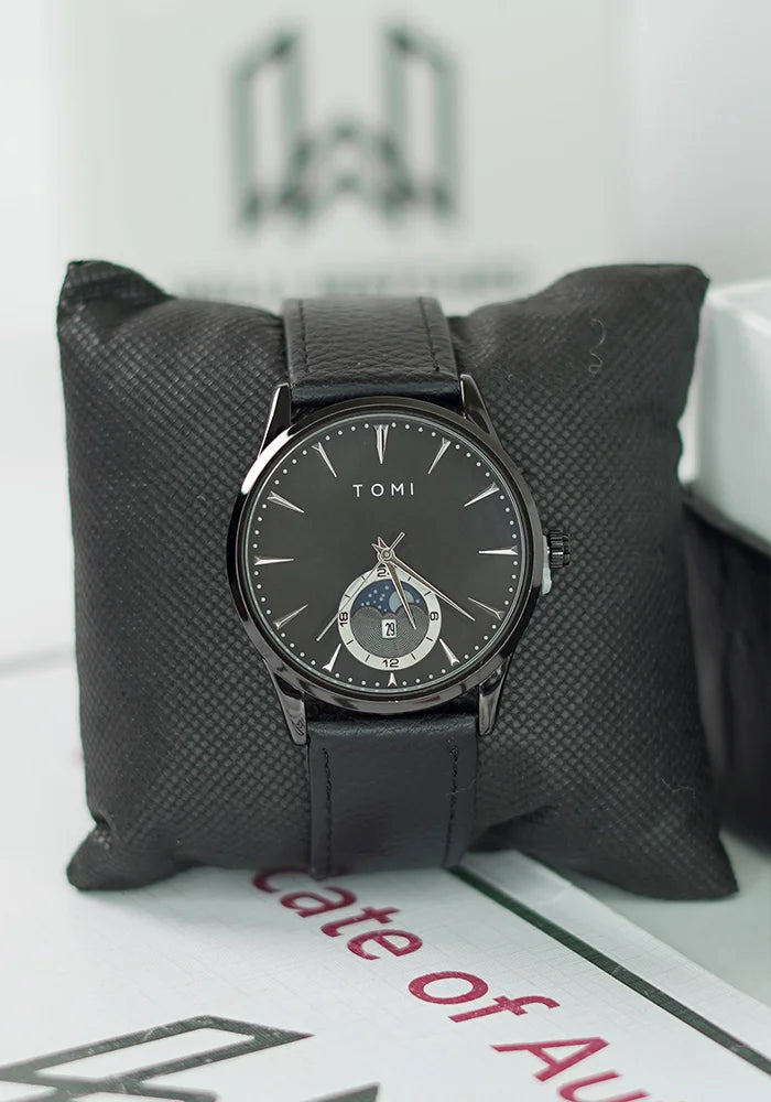 TOMI Executive Black Edition – Magnet Lock Business Timepiece TM-014