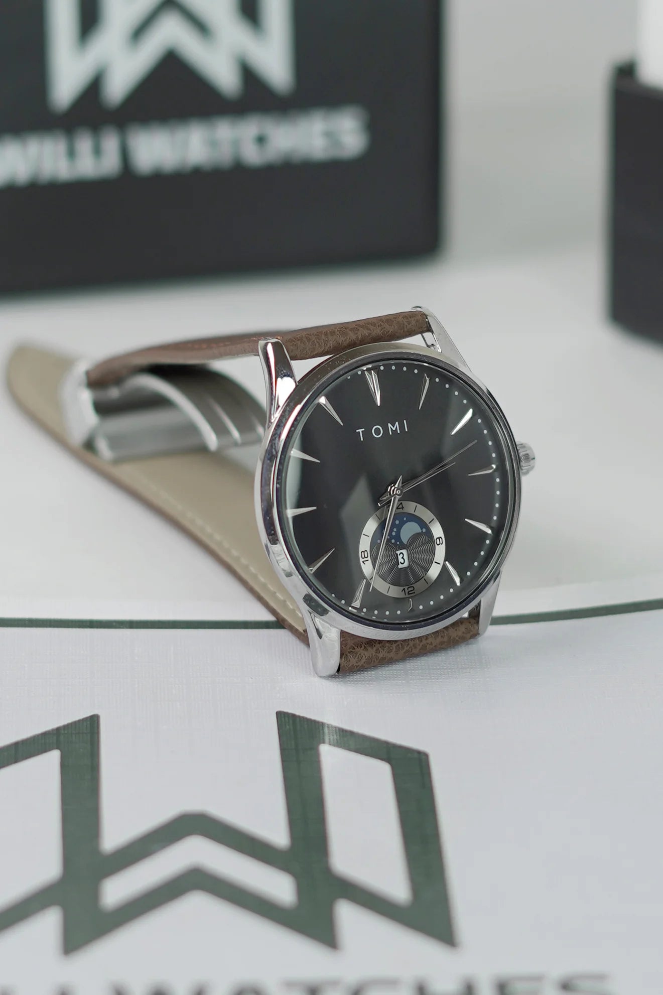 TOMI Executive Magnet Lock Men’s Watch – Brown Strap, Silver Case & Black Dial TM-015