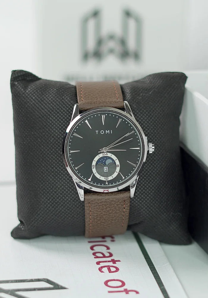 TOMI Executive Magnet Lock Men’s Watch – Brown Strap, Silver Case & Black Dial TM-015