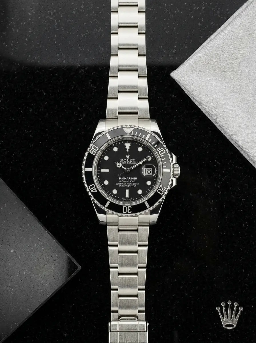RLX Silver Rotating Bezel Watch with Date Display R-030